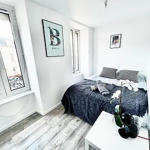 Meublés Keruscun Apartamento