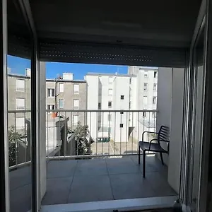 Studio En Plein Centre De Appartement
