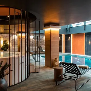 Oceania Le Conti Hotell